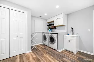 6828 Kincaid Ct, Woodridge, IL 60517 - Photo 21