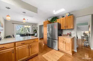 6828 Kincaid Ct, Woodridge, IL 60517 - Photo 9