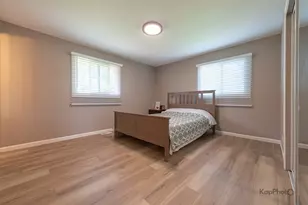 818 Brentwood Ct, Schaumburg, IL 60193 - Photo 11