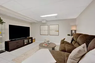 1678 Trowbridge Ct, Wheaton, IL 60189 - Photo 23