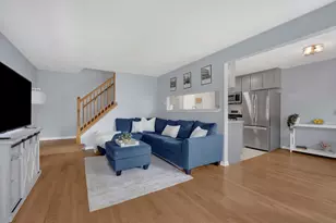 1678 Trowbridge Ct, Wheaton, IL 60189 - Photo 5