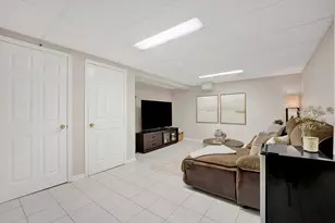 1678 Trowbridge Ct, Wheaton, IL 60189 - Photo 25