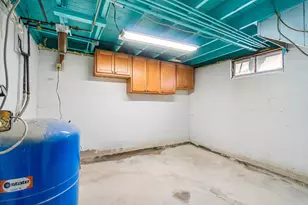 1146 S Union St, Aurora, IL 60505 - Photo 17