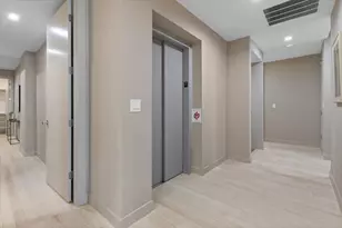 2450 N Clybourn Ave, Chicago, IL 60614 - Photo 11