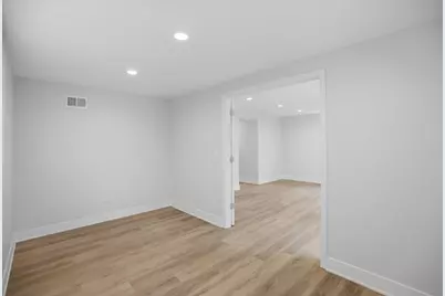 [Address not provided], Chicago, IL 60646 - Photo 19