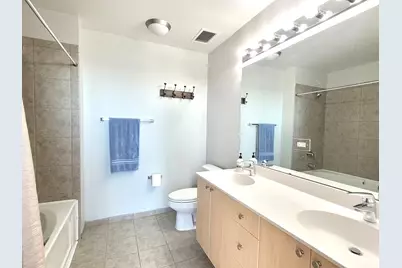 235 W Van Buren Street #3714, Chicago, IL 60607 - Photo 17