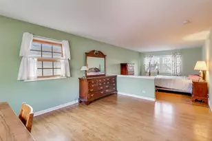 11 W Emerson St, Arlington Heights, IL 60005 - Photo 17