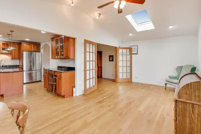 11 W Emerson Street, Arlington Heights, IL 60005 - Photo 9