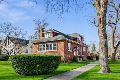 902 S Crescent Avenue, Park Ridge, IL 60068 - Photo 1