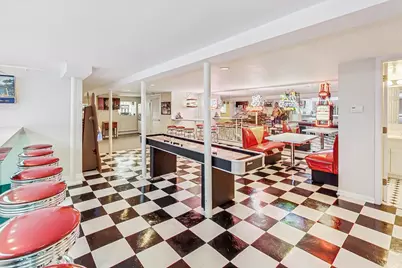 902 S Crescent Avenue, Park Ridge, IL 60068 - Photo 27