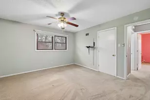 4921 Lakeshore Dr, Richton Park, IL 60471 - Photo 9