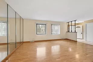 4921 Lakeshore Dr, Richton Park, IL 60471 - Photo 3