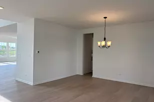 23 Hawthorn Rdg Dr, Hawthorn Woods, IL 60047 - Photo 5