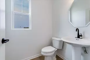 23 Hawthorn Rdg Dr, Hawthorn Woods, IL 60047 - Photo 21