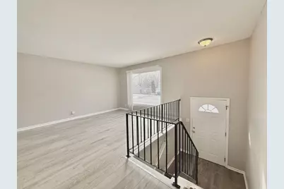 17213 Springtide Lane, Hazel Crest, IL 60429 - Photo 3