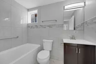 629 E 154th St, Phoenix, IL 60426 - Photo 15