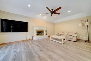 9345 N Oakleaf Ct, Byron, IL 61010 - Photo 21