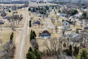 9345 N Oakleaf Ct, Byron, IL 61010 - Photo 59