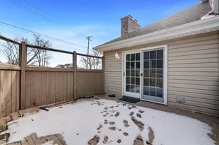 9345 N Oakleaf Ct, Byron, IL 61010 - Photo 53