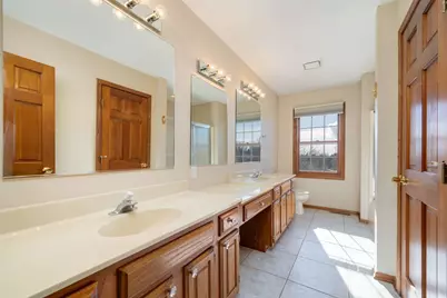 9345 N Oakleaf Court, Byron, IL 61010 - Photo 39