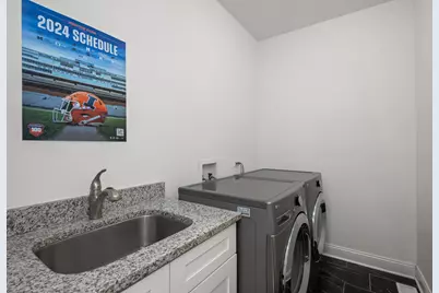 1585 Dakota Drive, Elk Grove Village, IL 60007 - Photo 7