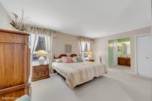 3849 Grace Ln, Glenview, IL 60025 - Photo 35