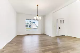 641 Henry Ln, Oswego, IL 60543 - Photo 3