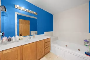 4447 W Lawn Ave, Waukegan, IL 60085 - Photo 9