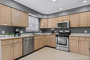 3505 W Beach Dr, McHenry, IL 60050 - Photo 7