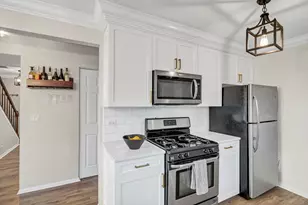 1215 Robin Dr, Carol Stream, IL 60188 - Photo 7