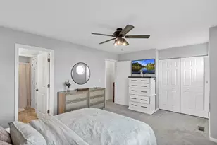 1215 Robin Dr, Carol Stream, IL 60188 - Photo 15