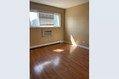 1000 S Lorraine Road #214, Wheaton, IL 60189 - Photo 3