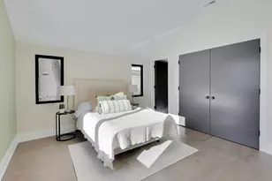 2238 Prairie St, Glenview, IL 60025 - Photo 15