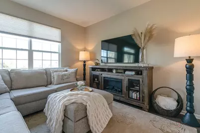 [Address not provided], Crystal Lake, IL 60012 - Photo 7