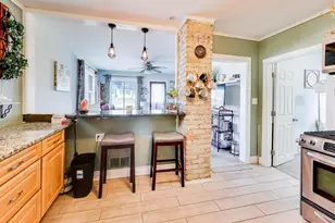 529 Eagle St, Crystal Lake, IL 60014 - Photo 7