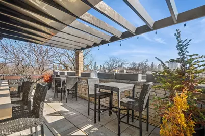 1934 N Bissell Street, Chicago, IL 60614 - Photo 13