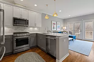 1860 N Wilmot Ave, Chicago, IL 60647 - Photo 5