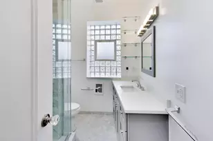 825 E Drexel Square, Chicago, IL 60615 - Photo 17