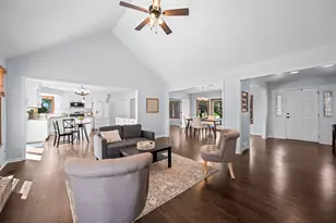 3551 Lakeview Dr, Algonquin, IL 60102 - Photo 23