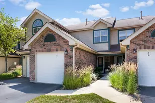 988 Ridgefield Ln, Wheeling, IL 60090 - Photo 1