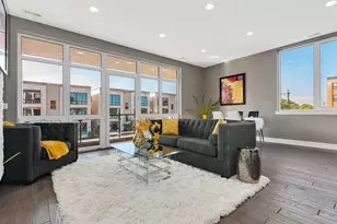 2444 W Irving Park Rd, Chicago, IL 60618 - Photo 7