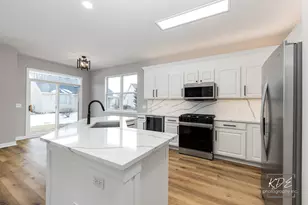 733 S Mecosta Ln, Romeoville, IL 60446 - Photo 11