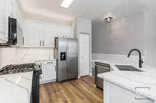 733 S Mecosta Ln, Romeoville, IL 60446 - Photo 9