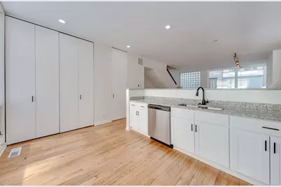 680 N Peoria Street #F, Chicago, IL 60642 - Photo 13