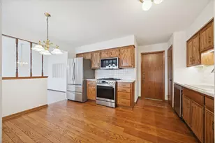 18230 Tennessee Ln, Orland Park, IL 60467 - Photo 5