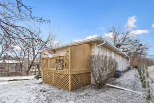 870 47th Ave, East Moline, IL 61244 - Photo 25