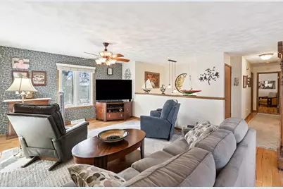 870 47th Avenue #2, East Moline, IL 61244 - Photo 5