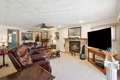 870 47th Avenue #2, East Moline, IL 61244 - Photo 19