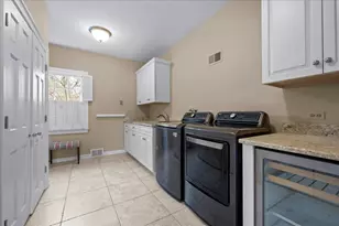 675 E Woodland Rd, Lake Forest, IL 60045 - Photo 19