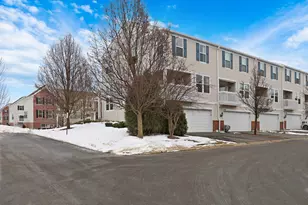 3210 Neubauer Circle, Lindenhurst, IL 60046 - Photo 27